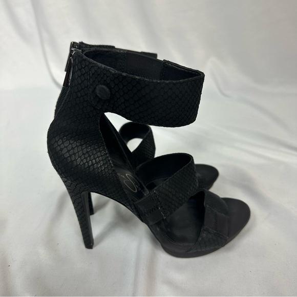 JESSICA Simpson Faux Snake Print Black Heels in Size 38/8M - Picture 5 of 6